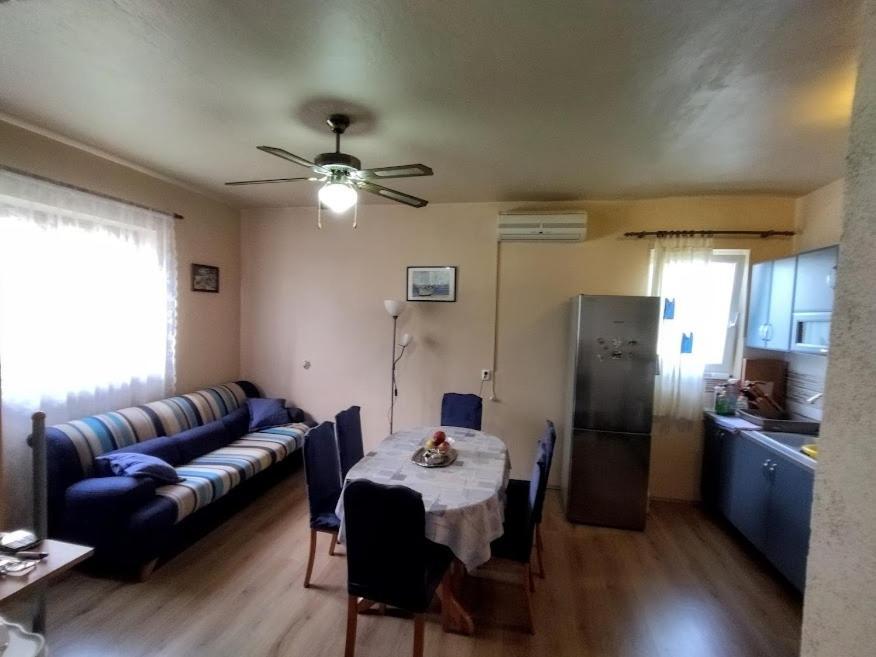 Apartment In Nin With Terrace, Air Conditioning, Wi-Fi Esterno foto